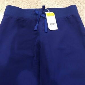 FIGS Women’s Livingston tall basic scrub pant - S